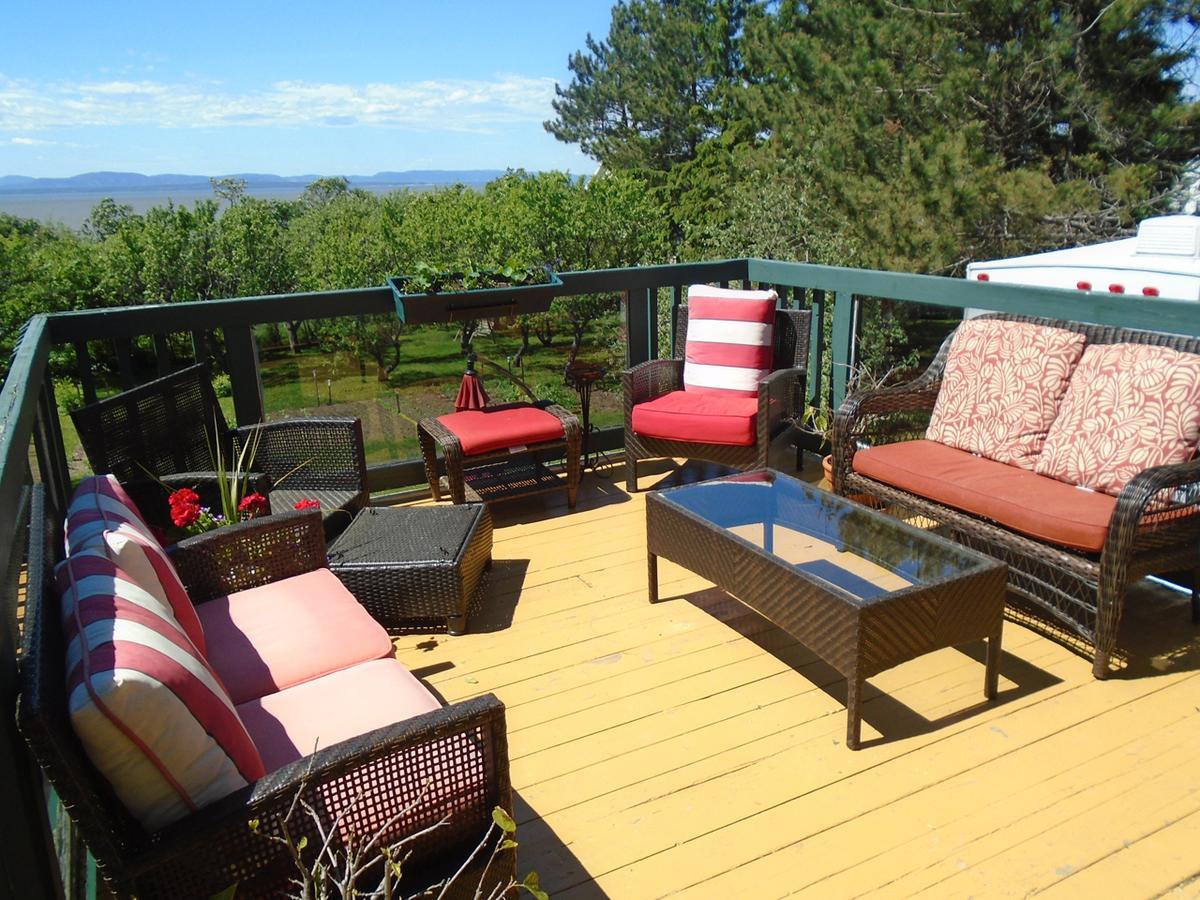 Gite La Halte Du Verger Bed And Breakfast Riviere-du-Loup Exterior photo